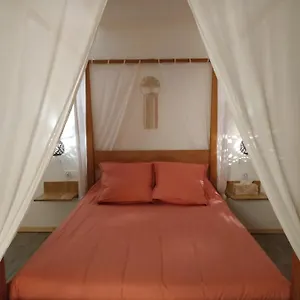 La Ferme Des Escampades Couette-café